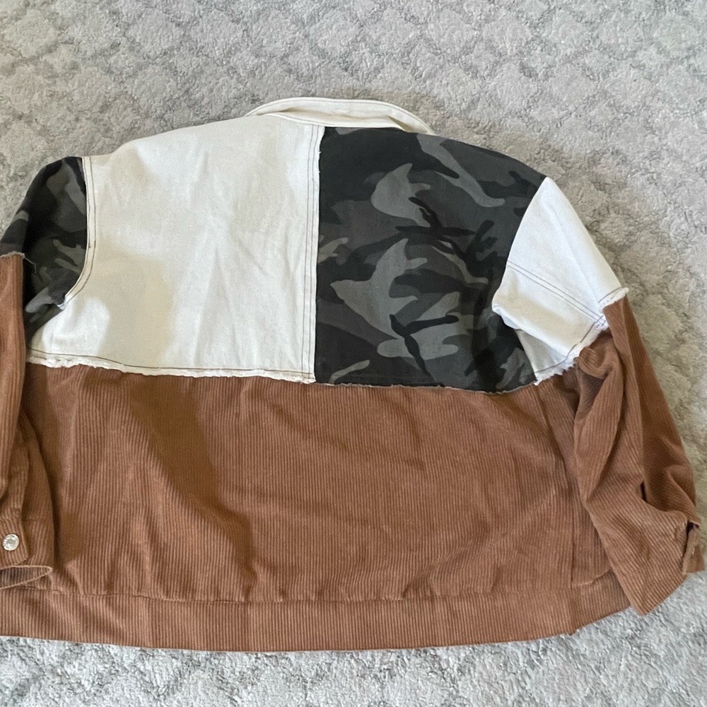 Oversize jacket - Picture 2 of 2